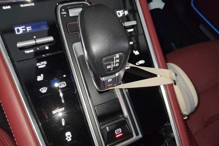 Used Porsche Panamera 2017 Panamera 4 Sport Turismo 3.0T Gear Lever