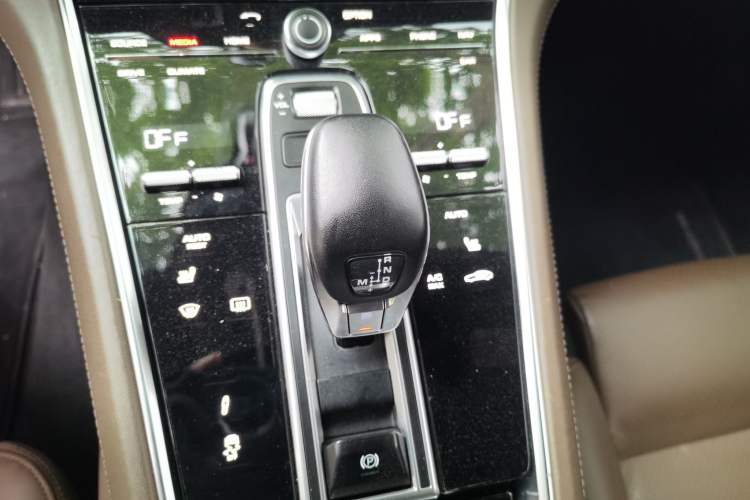 Used Porsche Panamera 2017 Panamera 3.0T Gear Lever