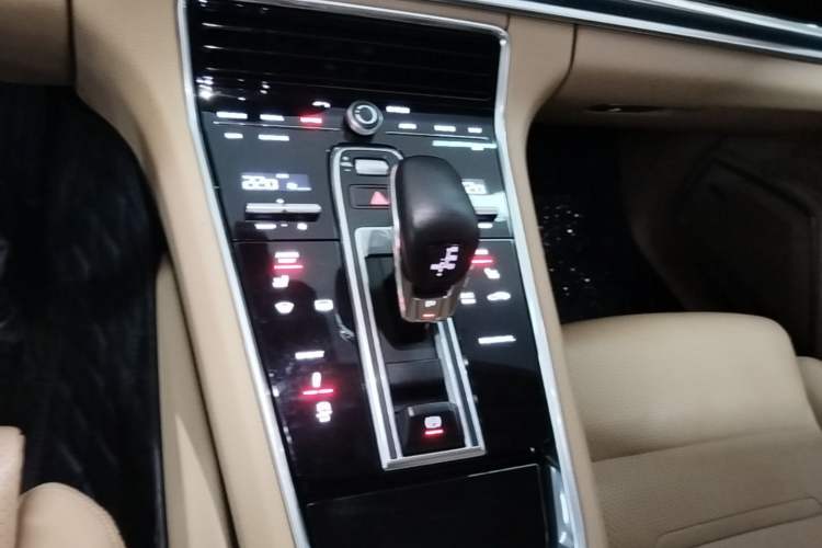 Used Porsche Panamera 2017 Panamera 3.0T Gear Lever