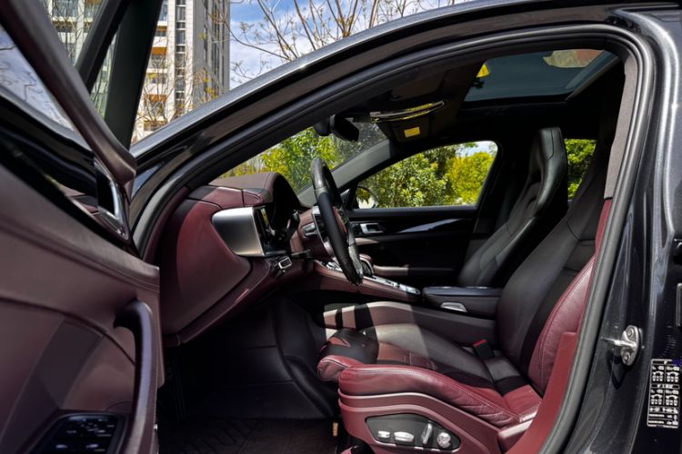 Used Porsche Panamera 2017 Panamera 3.0T Interior 3