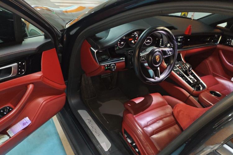 Used Porsche Panamera 2017 Panamera 3.0T Interior 3