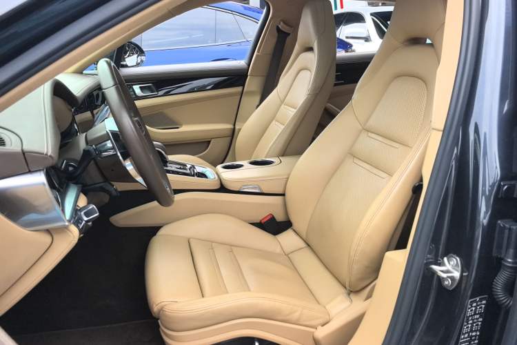 Used Porsche Panamera 2017 Panamera Executive Long Wheelbase 3.0T Interior 6