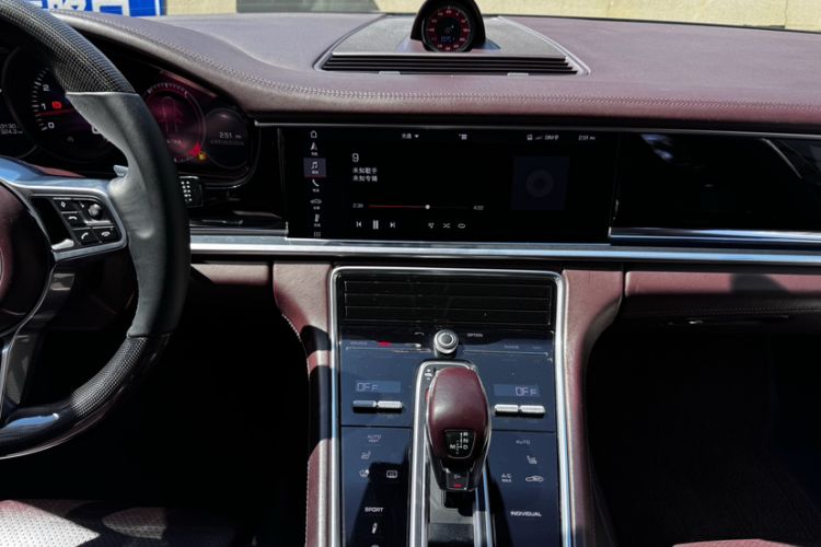 Used Porsche Panamera 2017 Panamera 3.0T Interior 6