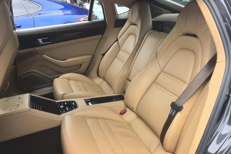 Used Porsche Panamera 2017 Panamera Executive Long Wheelbase 3.0T Interior 7
