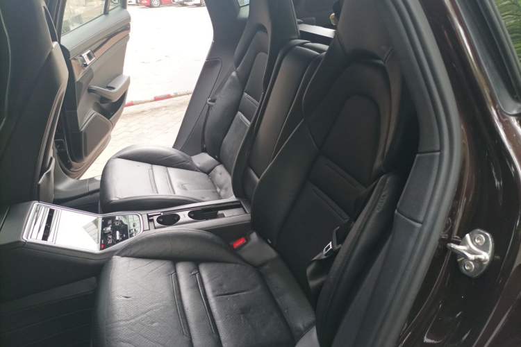 Used Porsche Panamera 2017 Panamera 3.0T Left Rear Seat