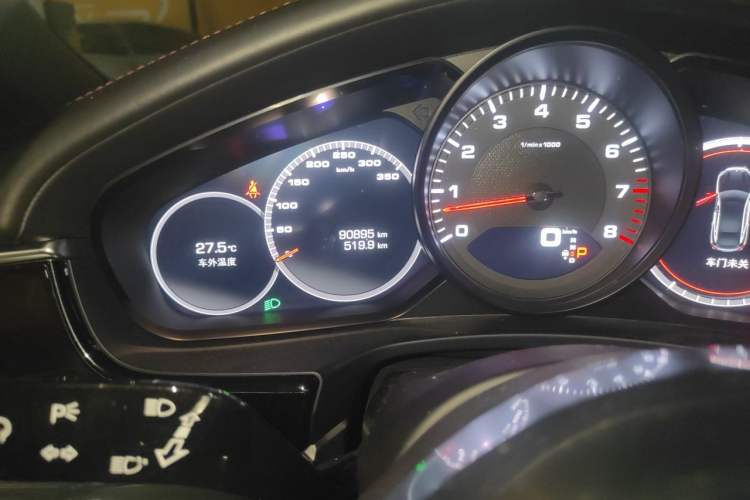 Used Porsche Panamera 2017 Panamera 4 Executive Long Wheelbase 3.0T Odometer Close Up