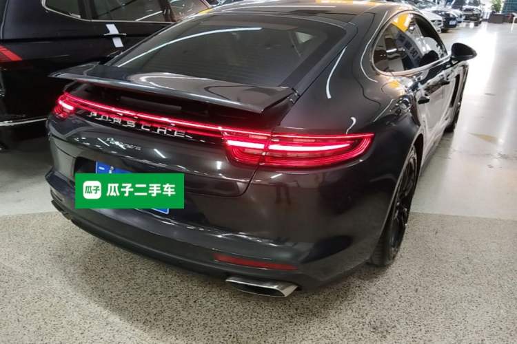 Used Porsche Panamera 2017 Panamera 3.0T Rear Right 45 Deg