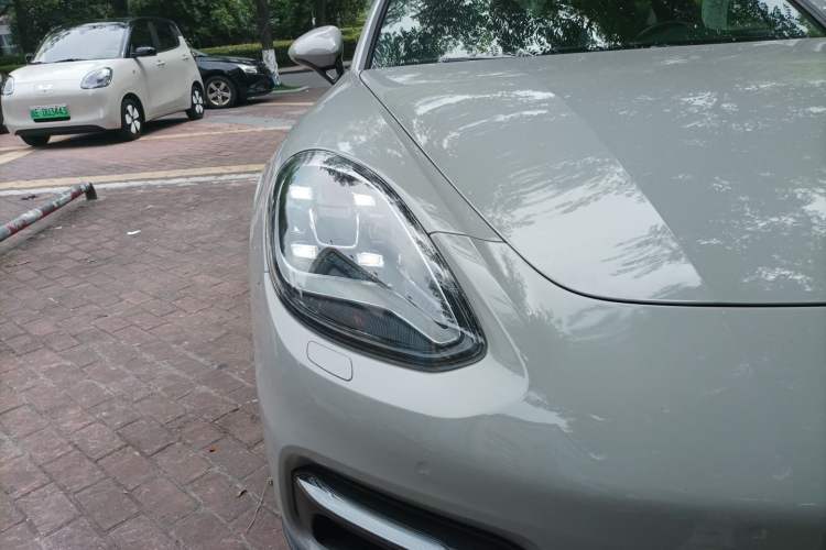 Used Porsche Panamera 2017 Panamera 3.0T Right Front Headlight