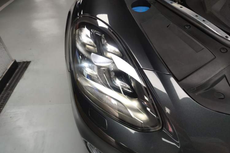 Used Porsche Panamera 2017 Panamera 4S Executive Long Wheelbase 2.9T Right Front Headlight