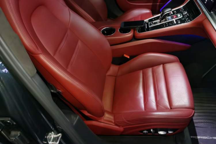 Used Porsche Panamera 2017 Panamera Turbo 4.0T Right Front Seat