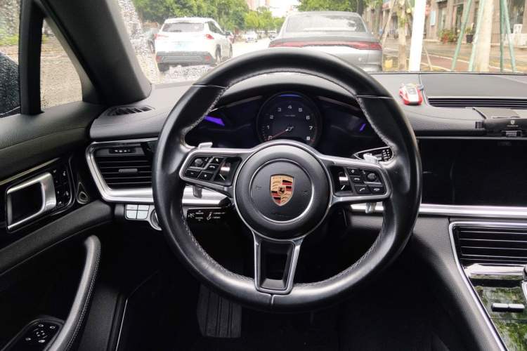 Used Porsche Panamera 2017 Panamera 3.0T Steering Wheel