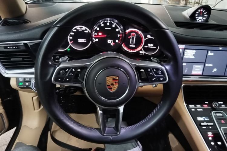 Used Porsche Panamera 2017 Panamera 3.0T Steering Wheel
