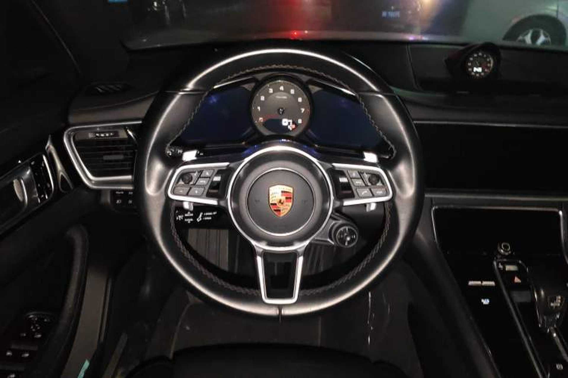 Used Porsche Panamera 2017 Panamera 3.0T Steering Wheel