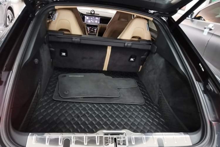 Used Porsche Panamera 2017 Panamera 3.0T Trunk