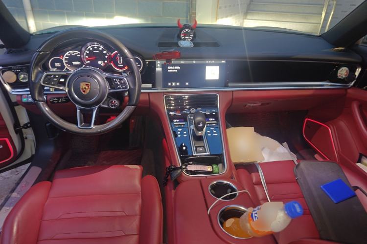 Used Porsche Panamera 2017 Panamera 3.0T Center Console