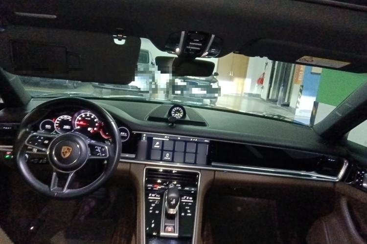 Used Porsche Panamera 2017 Panamera 3.0T Center Console