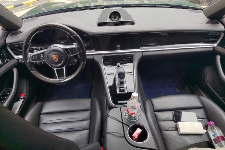 Used Porsche Panamera 2017 Panamera 3.0T Center Console