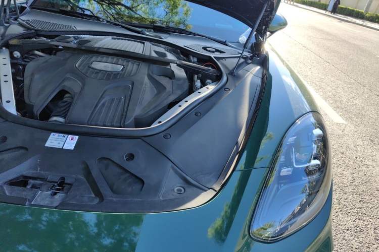 Used Porsche Panamera 2017 Panamera Executive Long Wheelbase 3.0T Engine Bay Left