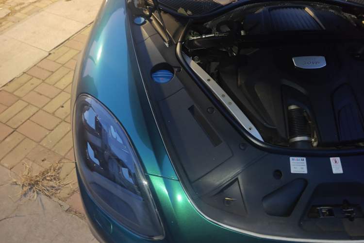 Used Porsche Panamera 2017 Panamera 3.0T Engine Bay Right