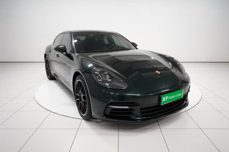 Used Porsche Panamera 2017 Panamera 3.0T Front Right 45 Deg