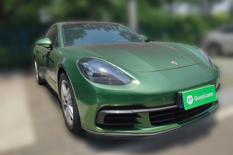 Used Porsche Panamera 2017 Panamera 3.0T Front Right 45 Deg