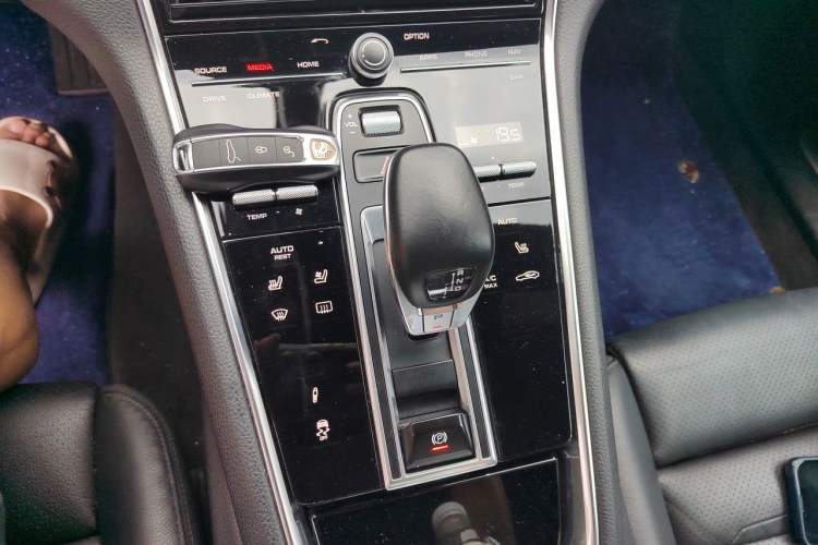 Used Porsche Panamera 2017 Panamera 3.0T Gear Lever