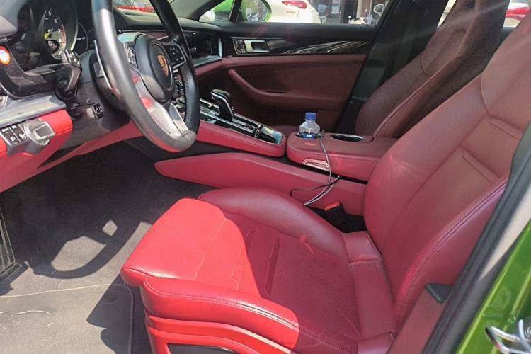Used Porsche Panamera 2017 Panamera 4 E-Hybrid Executive Long Wheelbase 2.9T Left Front Seat