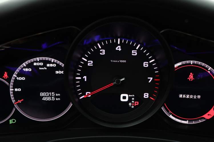 Used Porsche Panamera 2017 Panamera 4 Sport Turismo 3.0T Odometer Close Up