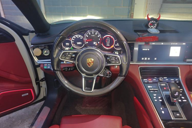 Used Porsche Panamera 2017 Panamera 3.0T Steering Wheel