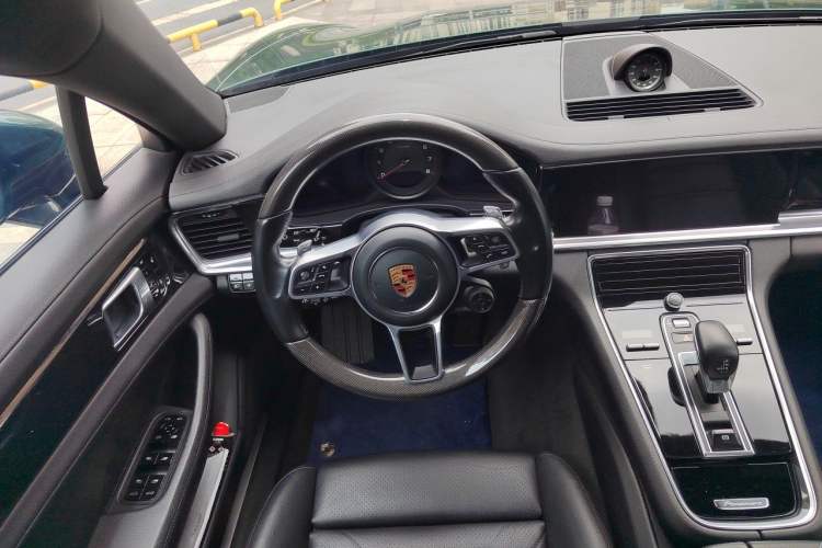 Used Porsche Panamera 2017 Panamera 3.0T Steering Wheel