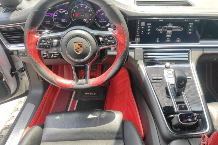 Used Porsche Panamera 2017 Panamera 3.0T Steering Wheel