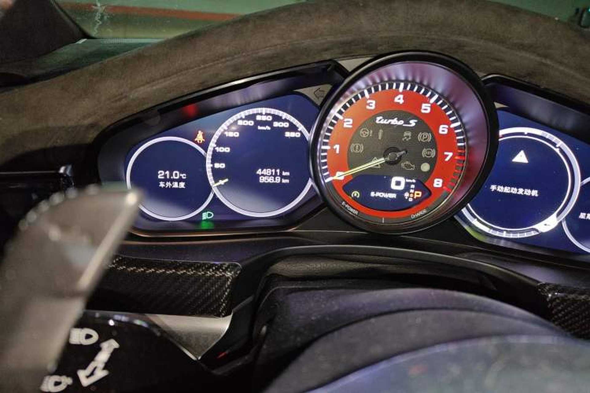 Used Porsche Panamera 2017 Panamera 4 E-Hybrid Executive Long Wheelbase 2.9T Odometer Close Up
