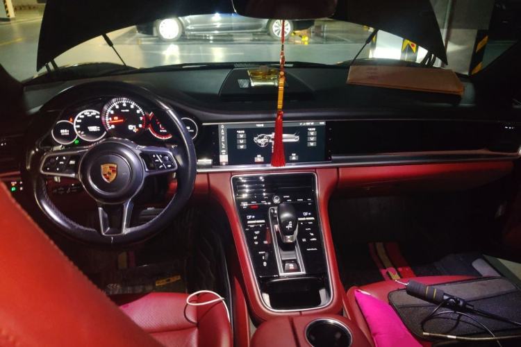 Used Porsche Panamera 2017 Panamera 3.0T Center Console