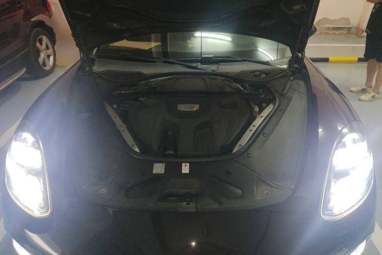 Used Porsche Panamera 2017 Panamera 3.0T Engine Bay