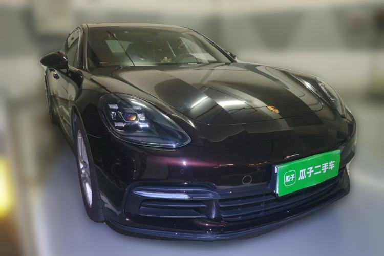 Used Porsche Panamera 2017 Panamera 3.0T Front Right 45 Deg
