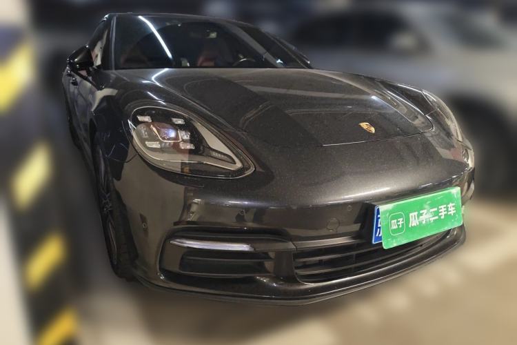 Used Porsche Panamera 2017 Panamera 3.0T Front Right 45 Deg