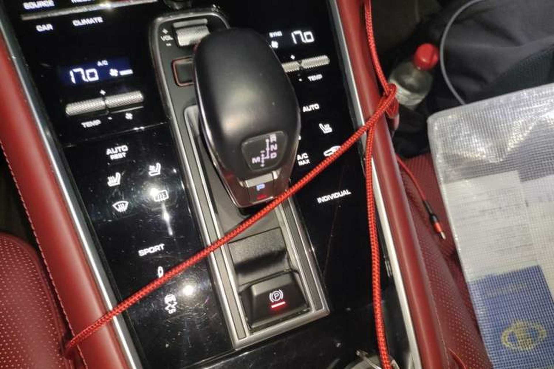 Used Porsche Panamera 2017 Panamera 4 Executive Long Wheelbase 3.0T Gear Lever