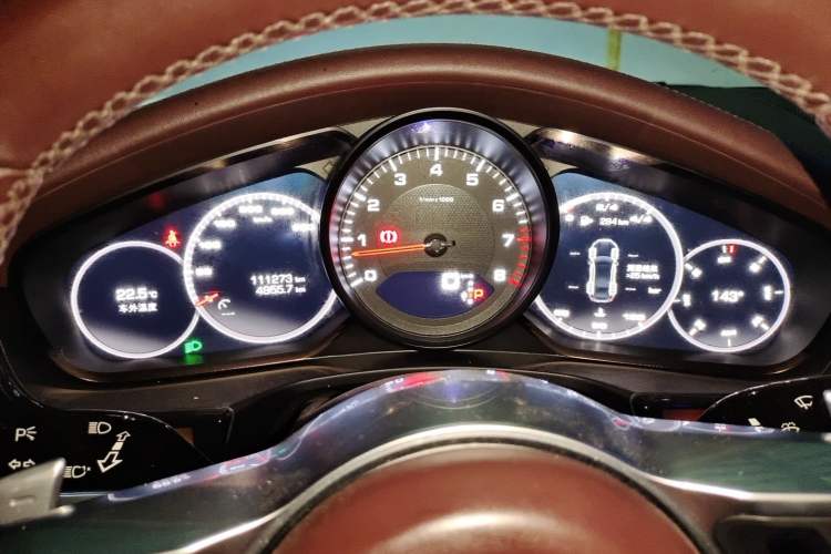 Used Porsche Panamera 2017 Panamera 4 Executive Long Wheelbase 3.0T Instrument Cluster