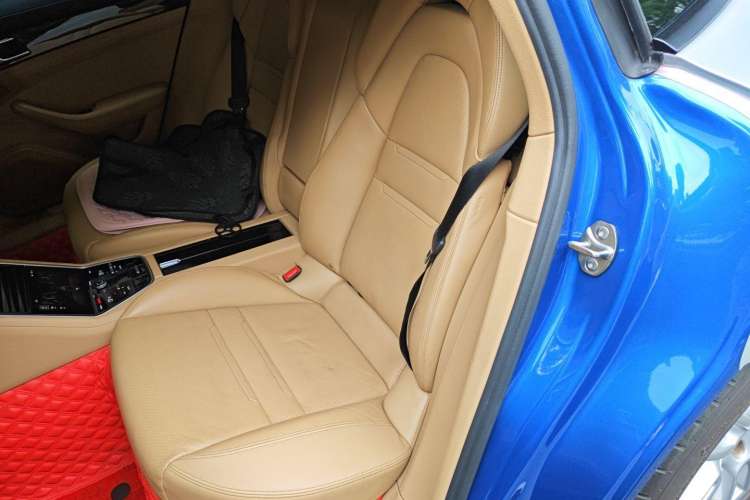 Used Porsche Panamera 2017 Panamera 3.0T Left Rear Seat