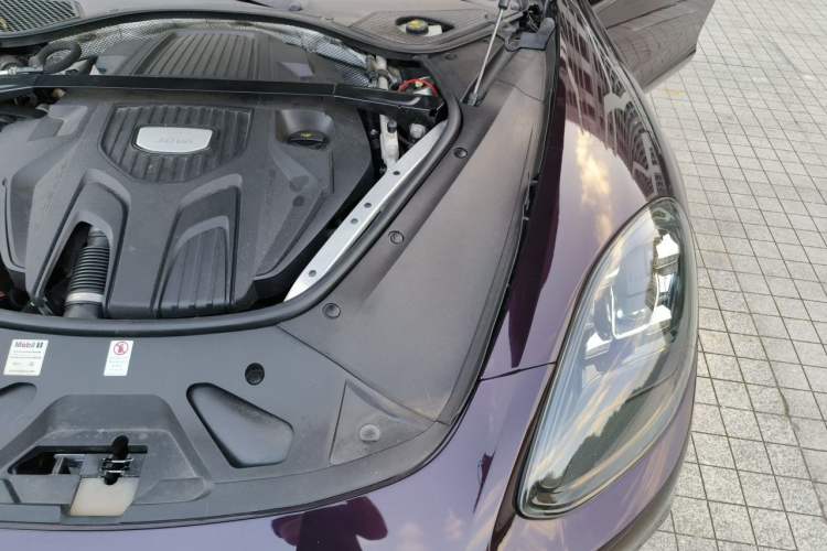 Used Porsche Panamera 2017 Panamera 4 Executive Long Wheelbase 3.0T Engine Bay Left