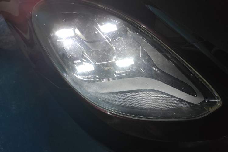 Used Porsche Panamera 2017 Panamera 4 Sport Turismo 3.0T Right Front Headlight