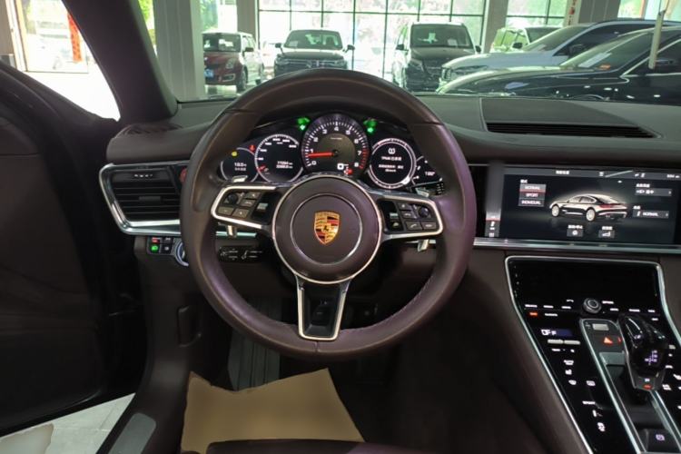 Used Porsche Panamera 2017 Panamera 3.0T Steering Wheel