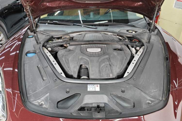 Used Porsche Panamera 2017 Panamera 3.0T Engine Bay
