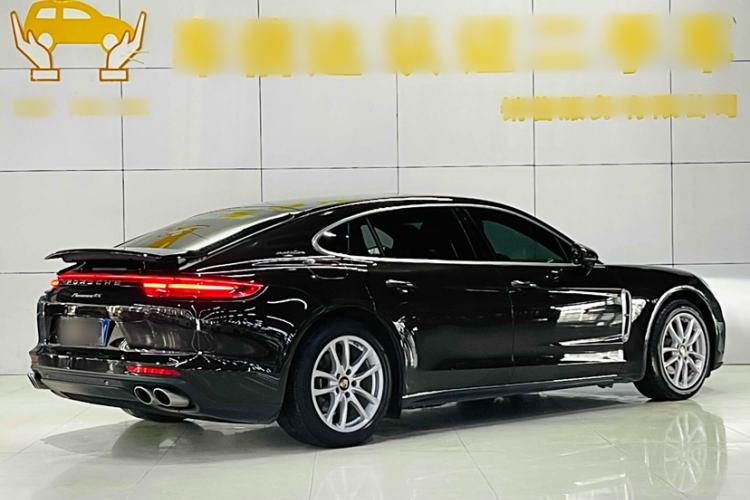 Used Porsche Panamera 2017 Panamera Executive Long Wheelbase 3.0T Exterior 2