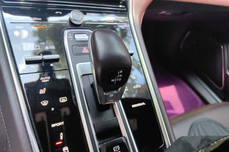 Used Porsche Panamera 2017 Panamera 3.0T Gear Lever