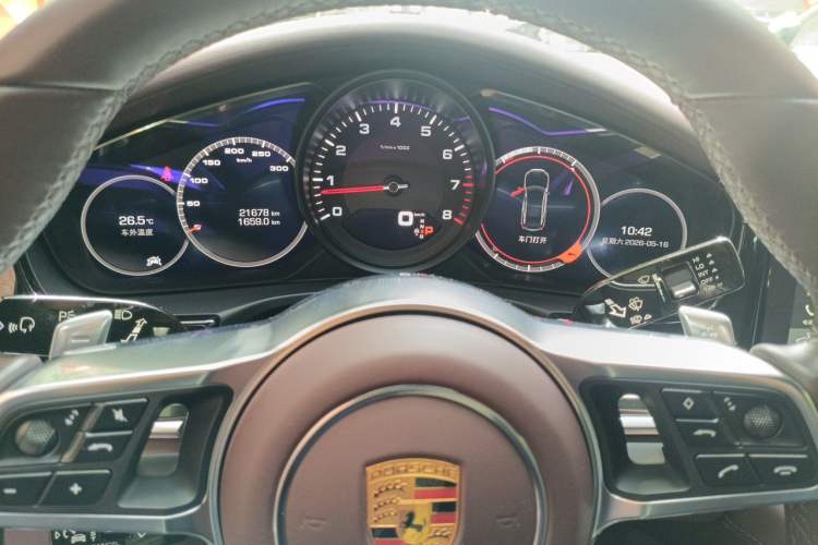 Used Porsche Panamera 2017 Panamera 3.0T Instrument Cluster
