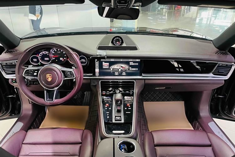 Used Porsche Panamera 2017 Panamera Executive Long Wheelbase 3.0T Interior 1