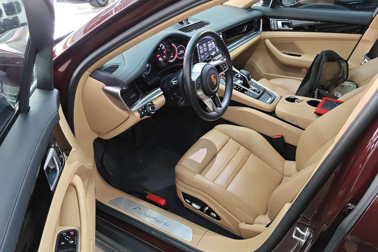 Used Porsche Panamera 2017 Panamera 3.0T Interior 3