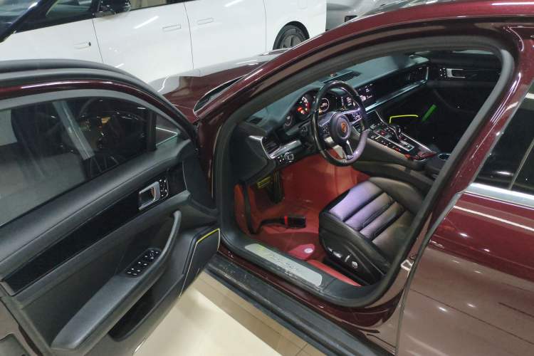 Used Porsche Panamera 2017 Panamera 3.0T Interior 3