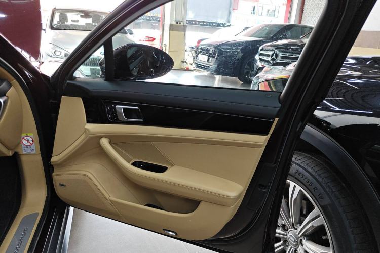Used Porsche Panamera 2017 Panamera 3.0T Interior 5